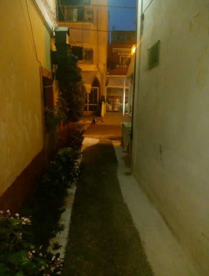 New Port House Appartement Corfu  Buitenkant foto